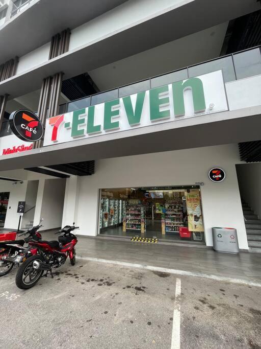 Pangsapuri Klccpavtrxvelocity X Mrtlrt X 13pax X 3r2b X Free 1cpark Kuala Lumpur